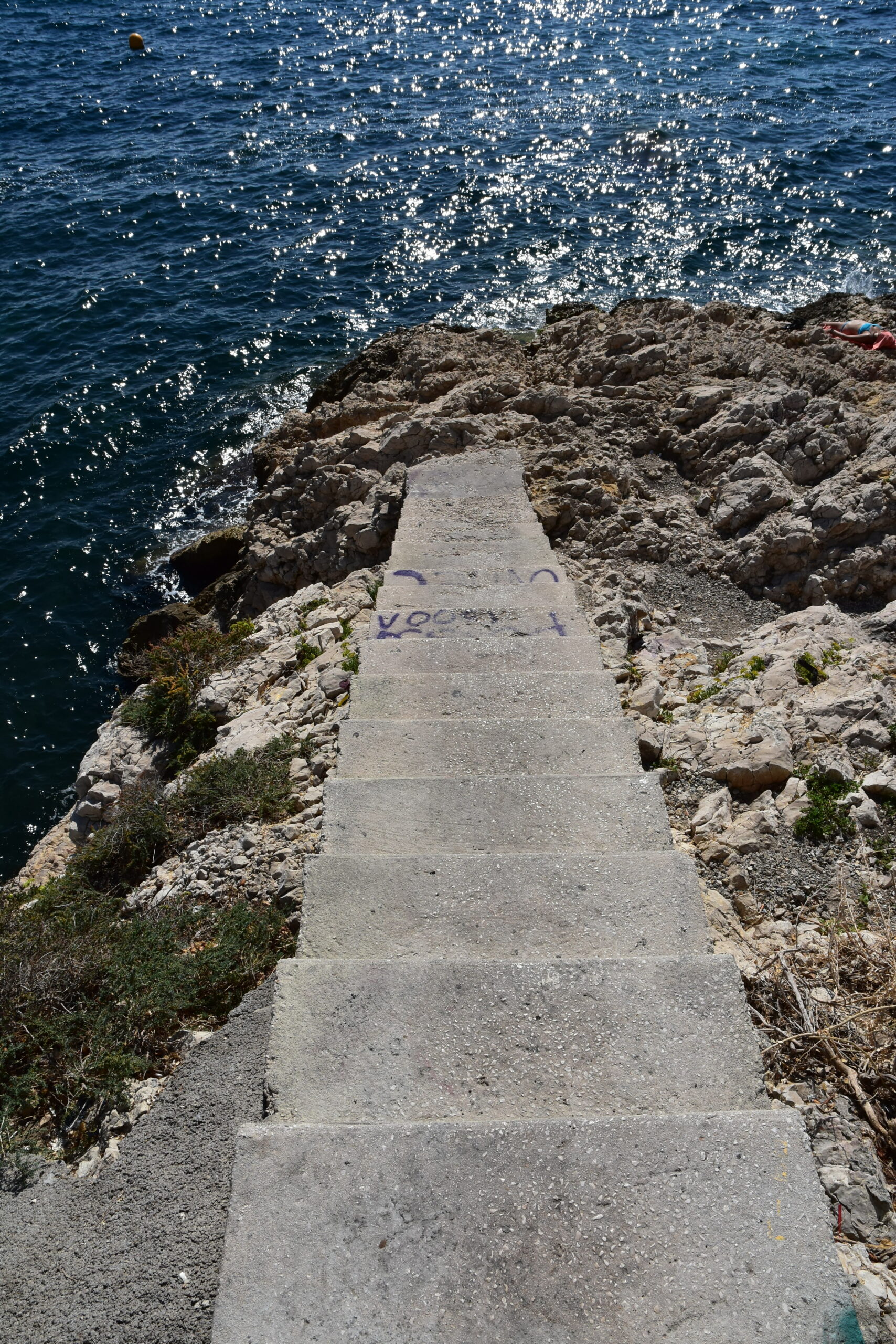 Une plage rocheuse du quartier de Malmousque (c) Agam C. Trinquier (2)