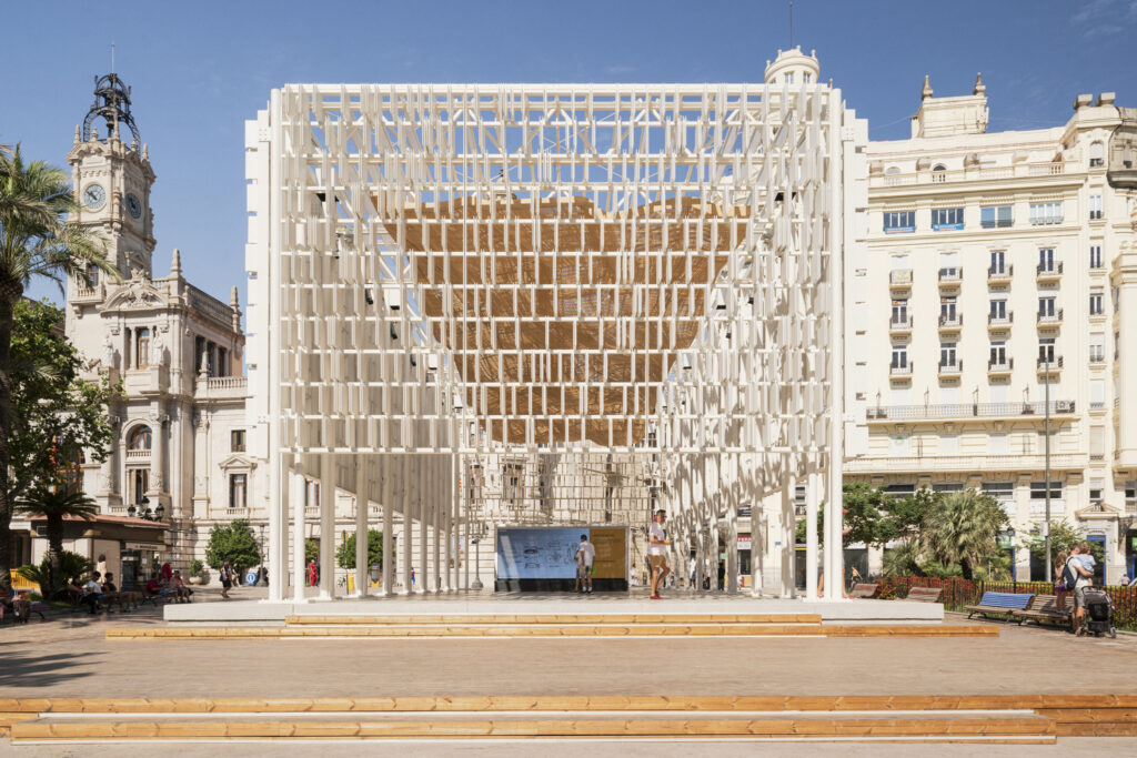 Ágora, Pabellón sostenible (Miguel Arraiz Arqueha). World Design Capital València 2022 Festival d'architecture urbaine TAC! 2022. David Zarzoso