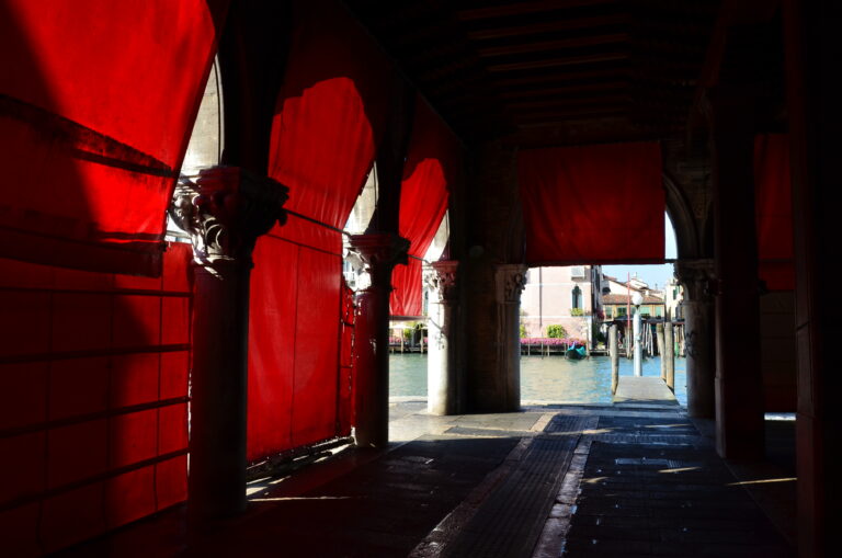 La Loggia della Pescaria, march&eacute; aux poissons-Venise-CTrinquier Agam