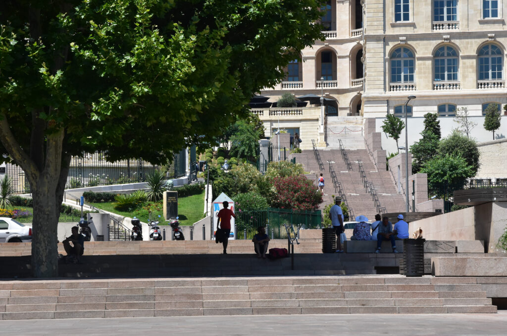Place Villeneuve-Bargemon, Marseille-CTrinquier Agam